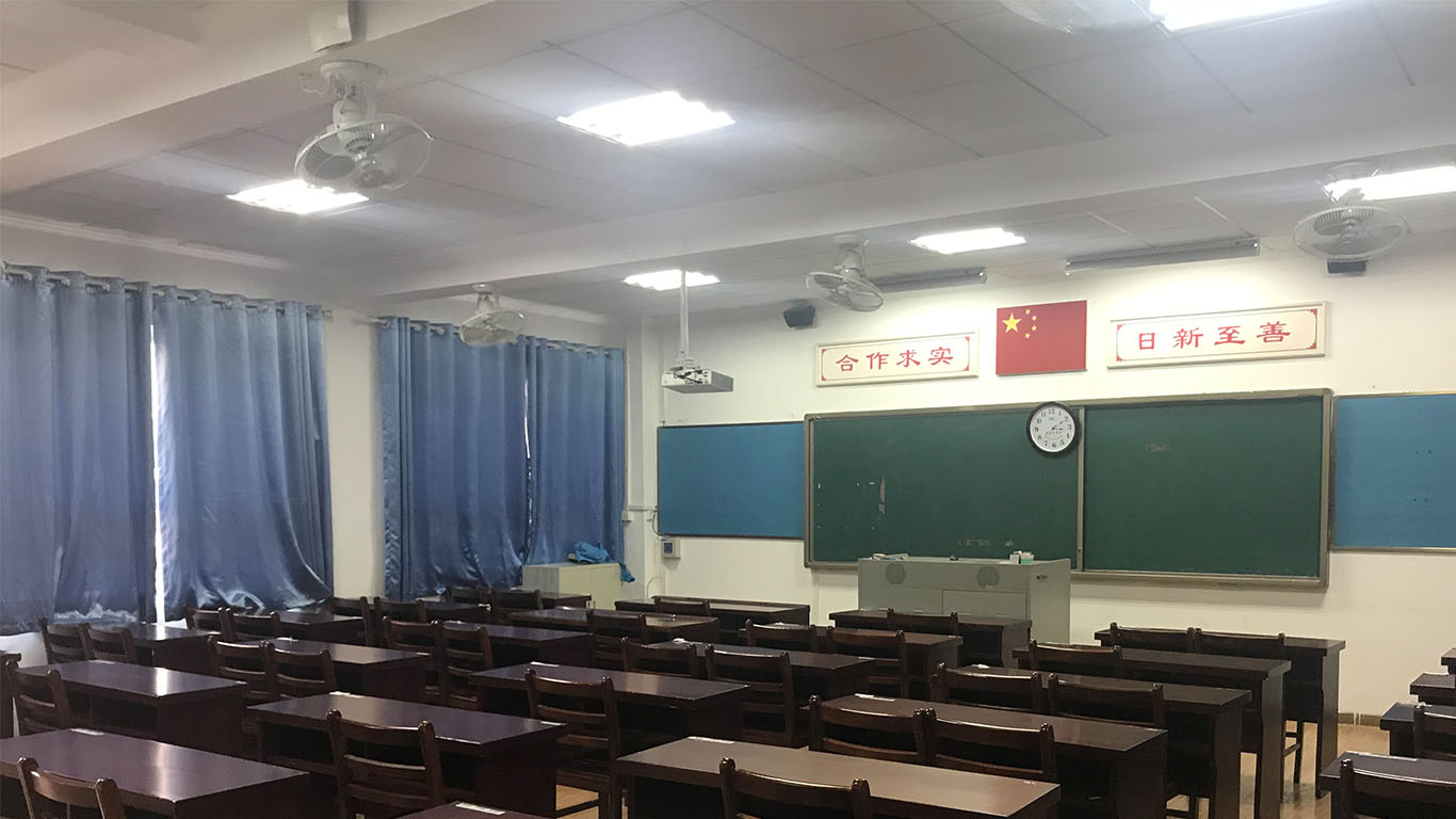 武汉十二中 (2).jpg